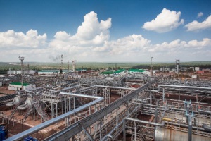 Иркутская нефтяная компания увеличила за 9 месяцев 2014 добычу нефти и конденсата на треть