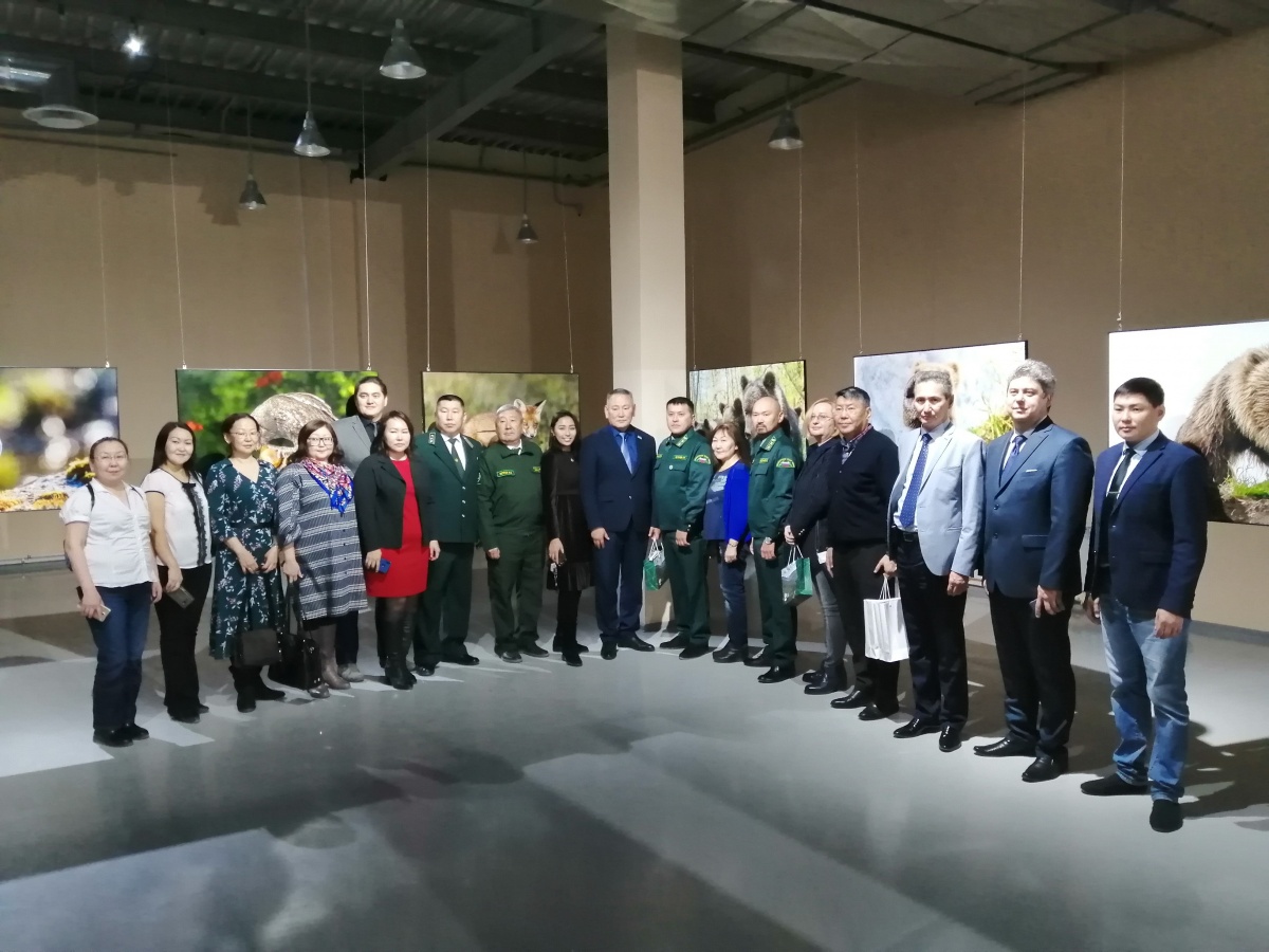 Выставка фотофестиваля "Первозданная Россия" открылась в столице Республики Саха (Якутия) при поддержке ИНК 