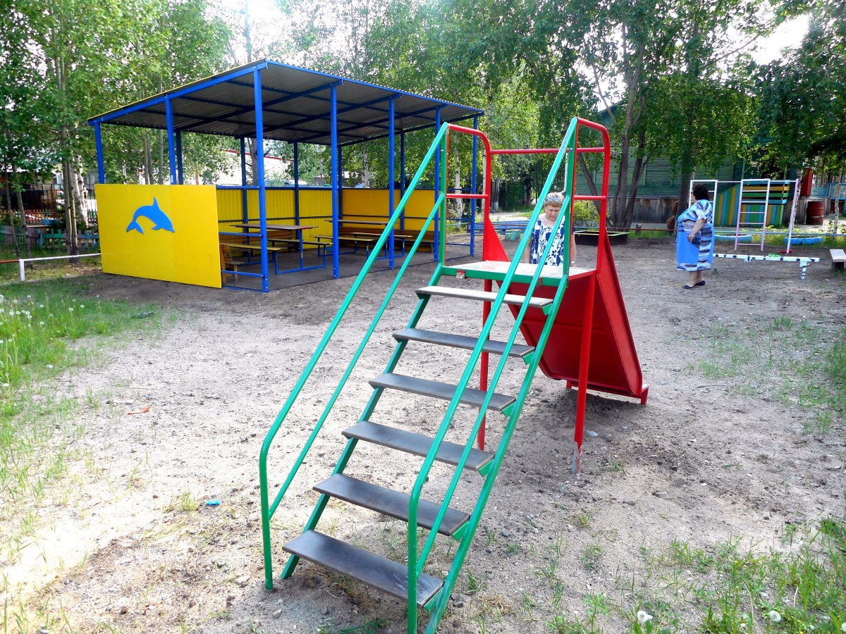 ИНК подарила игровые площадки трем детским садам Якутии