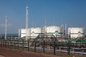 Иркутская нефтяная компания увеличила в 2014 добычу нефти и конденсата на треть